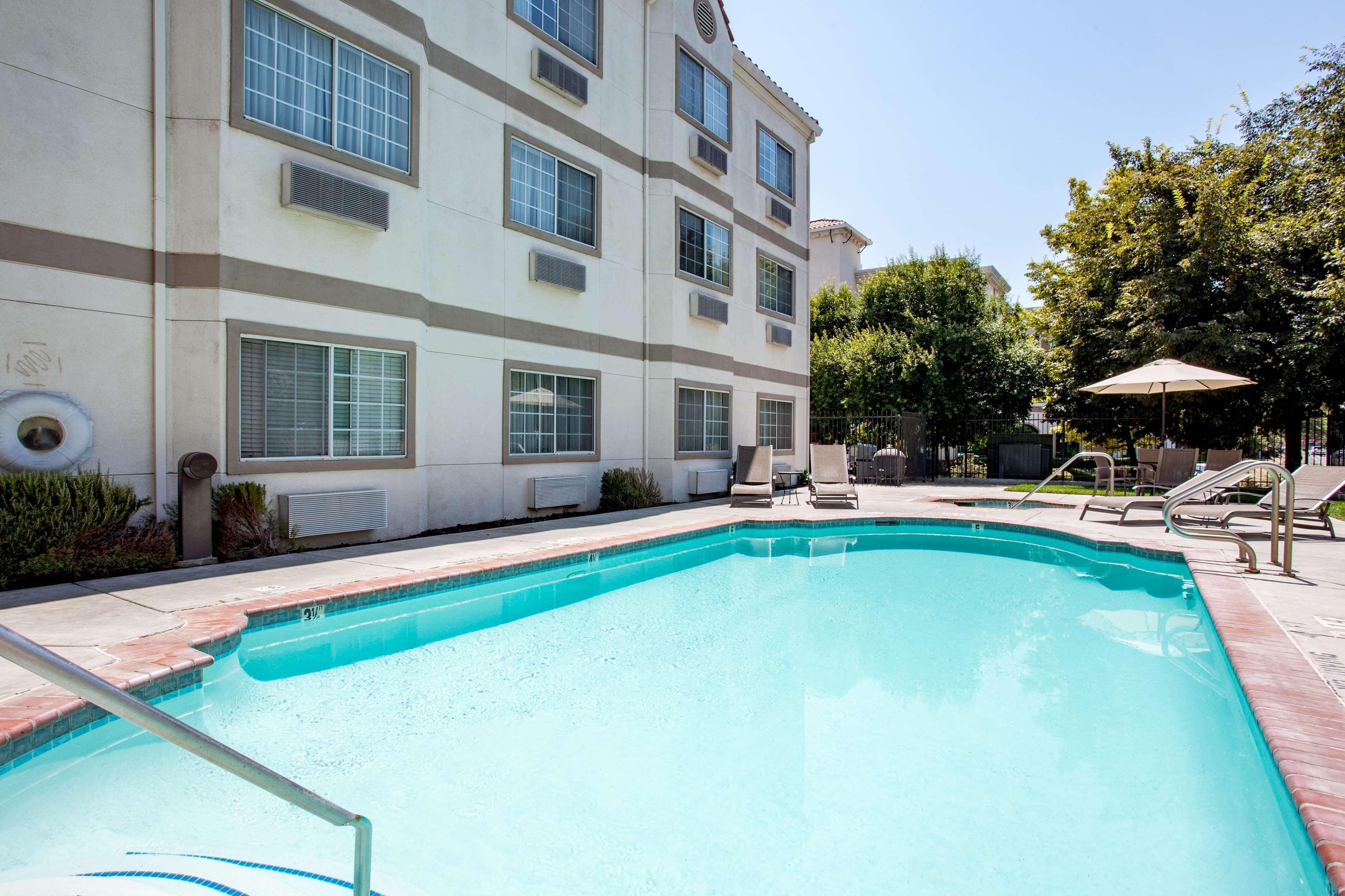 Hotel La Quinta By Wyndham Davis Exterior foto